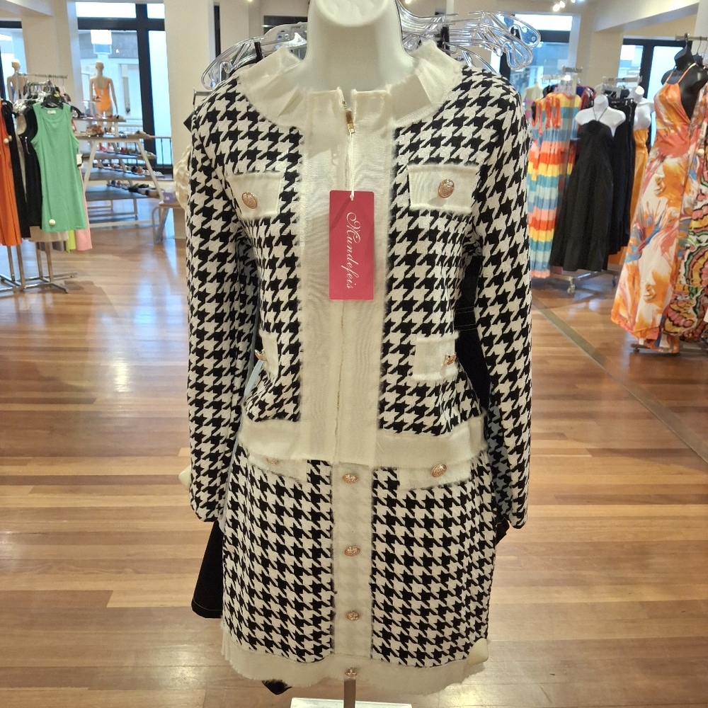 Chic Black and White Skirt Set with Houndstooth Pattern